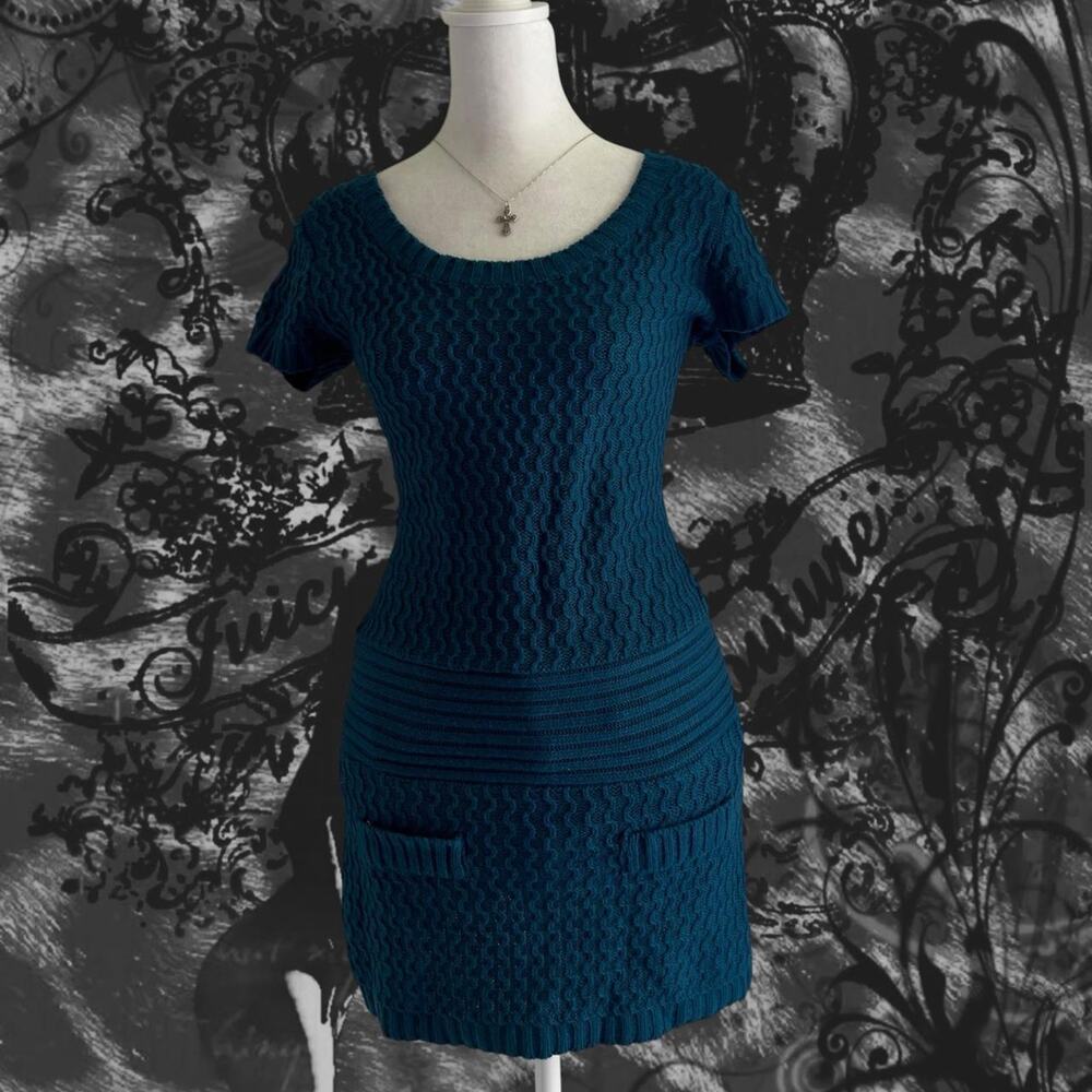 ribbed teal textured knit short sleeve boho whimsical dark femme skinny top